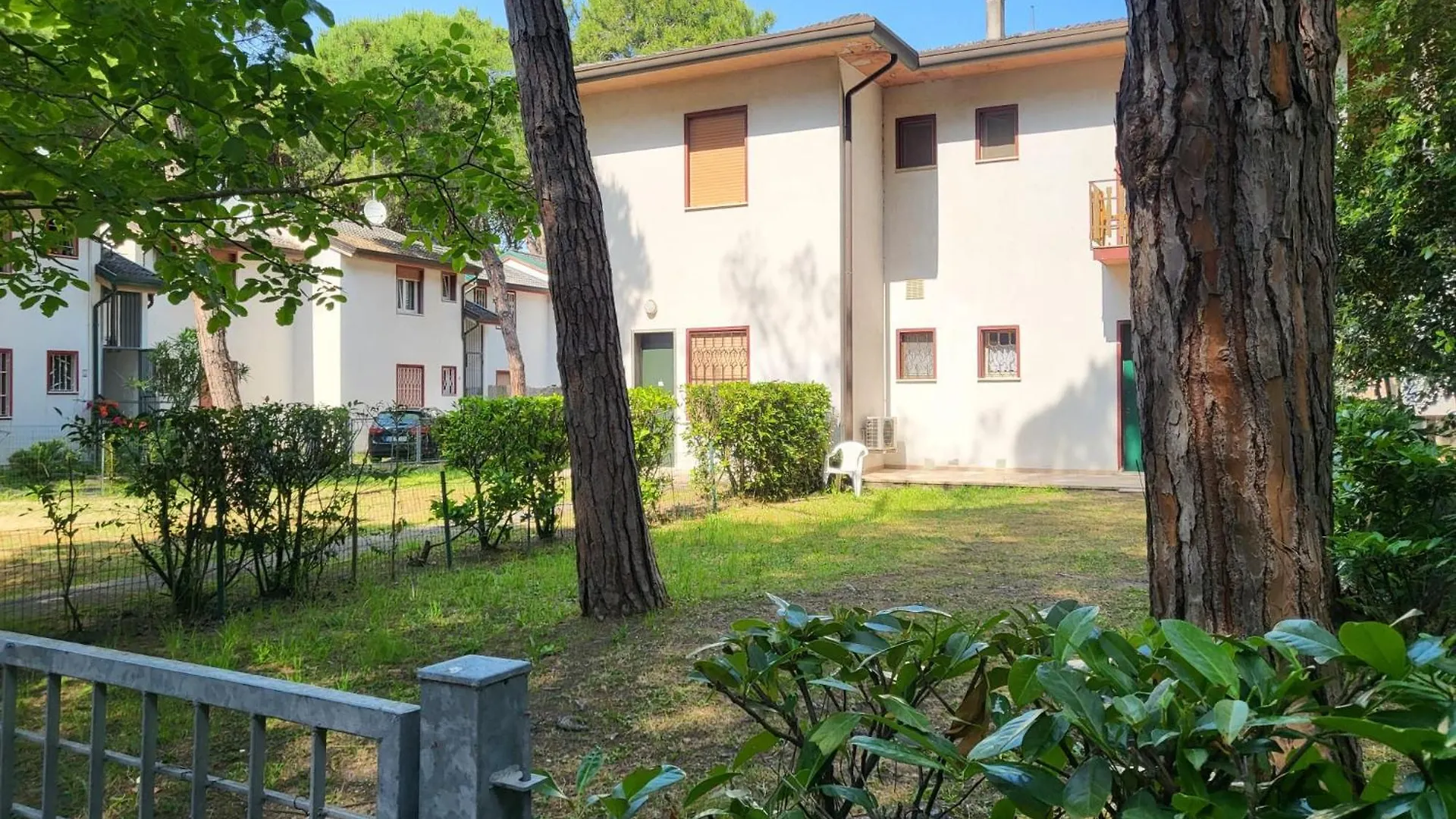 Jolly Family Apartments Лидо-ди-Езоло 0*,  Италия